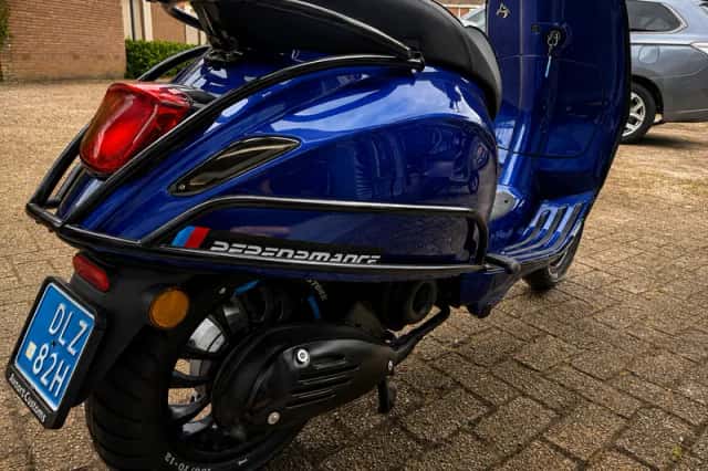 Vespa Sprint (2017) thumbnail 5