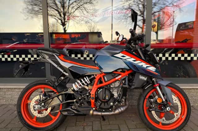 KTM 390 (2026) thumbnail 1