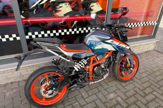 KTM 390 (2026) thumbnail 4