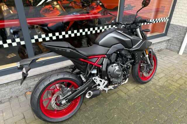 Suzuki GSX-8S (2026) thumbnail 1