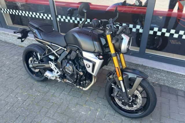 Suzuki GSX-8T (2026) thumbnail 2