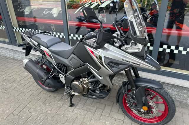 Suzuki V-Strom 1050 (2026) thumbnail 2