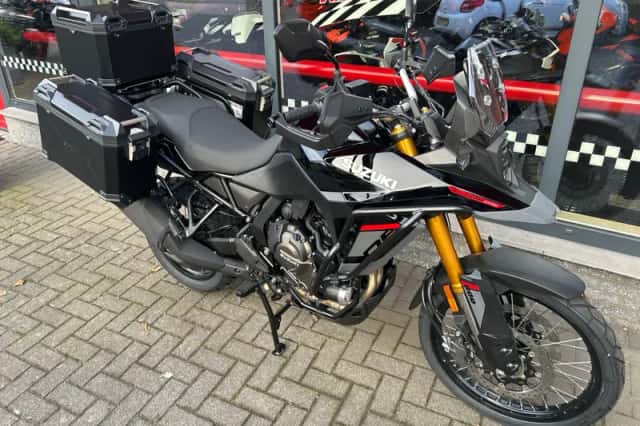 Suzuki V-Strom 800 DE (2026) thumbnail 2