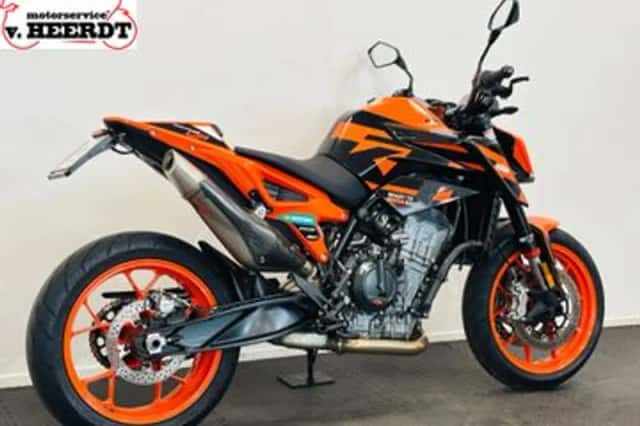 KTM 890 Duke (2024) thumbnail 5
