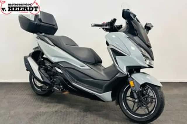 Honda Forza 350 (2022) thumbnail 1