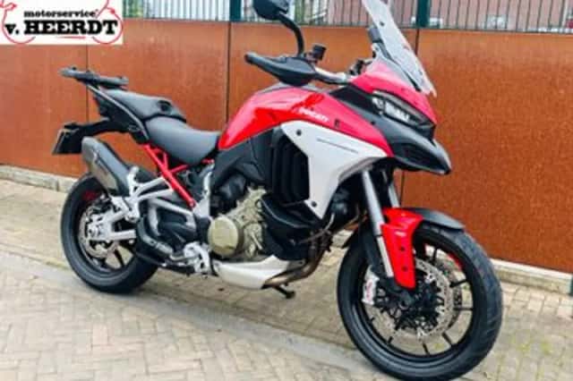 Ducati Multistrada V4S (2022) thumbnail 1