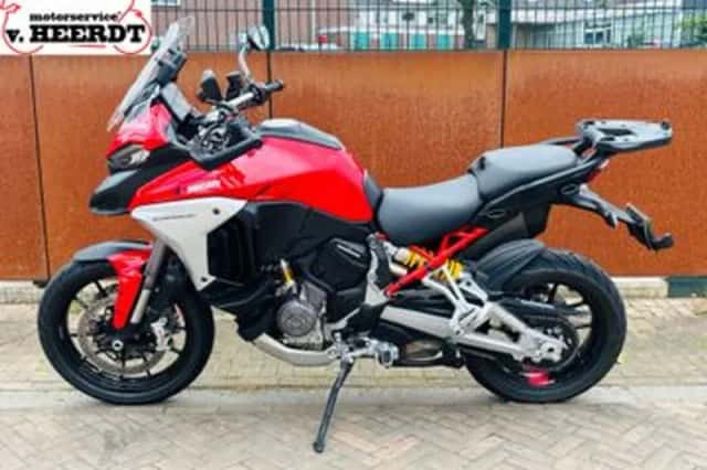 Ducati Multistrada V4S (2022) thumbnail 4