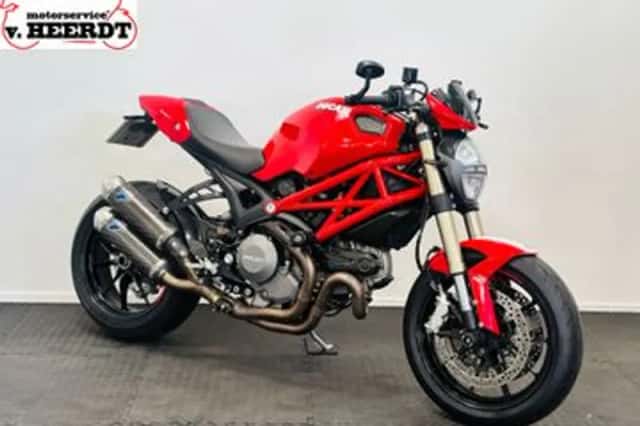 Ducati M 1100 EVO (2011) thumbnail 1