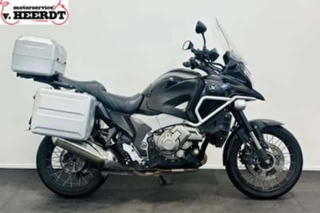 Honda VFR1200 (2014) thumbnail 3