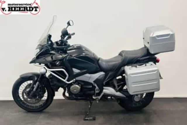 Honda VFR1200 (2014) thumbnail 4