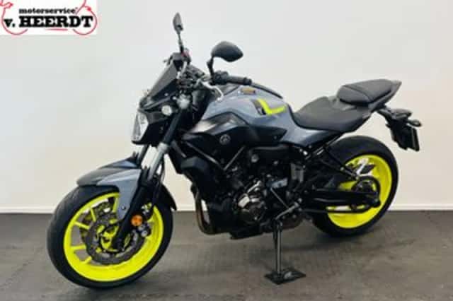Yamaha MT-07 (2017) thumbnail 2