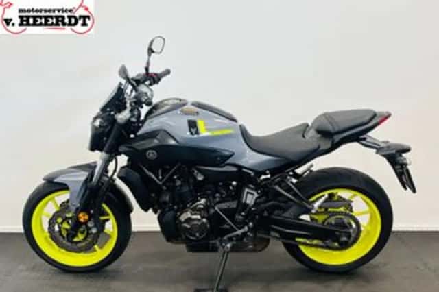 Yamaha MT-07 (2017) thumbnail 4