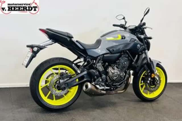 Yamaha MT-07 (2017) thumbnail 5