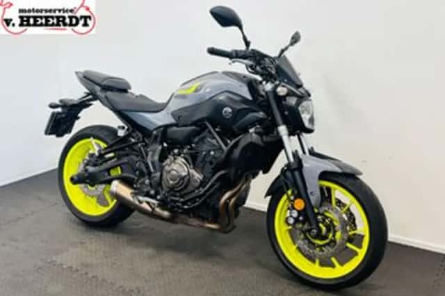 Yamaha MT-07 (2017) thumbnail 6