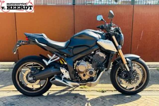 Honda CB650R (2021) thumbnail 3