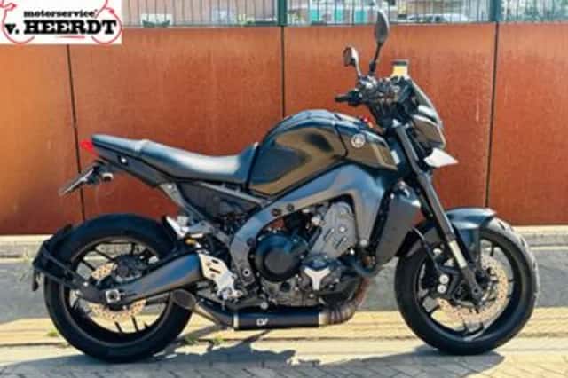 Yamaha MT-09 (2023) thumbnail 3