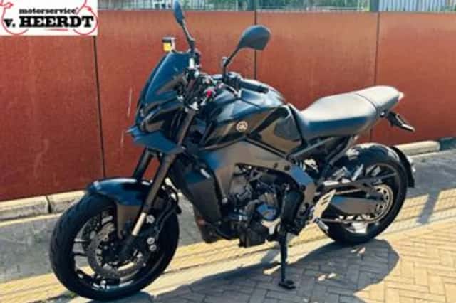 Yamaha MT-09 (2023) thumbnail 5