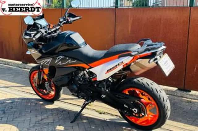 KTM 890 SMT (2023) thumbnail 6