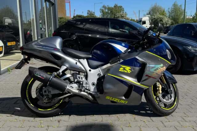 Suzuki Hayabusa (2006) thumbnail 3