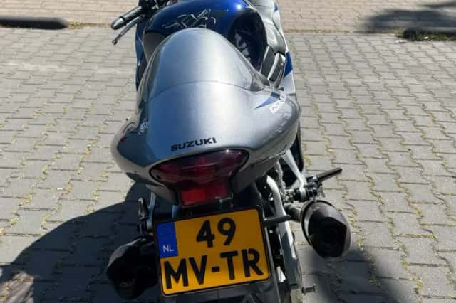 Suzuki Hayabusa (2006) thumbnail 4