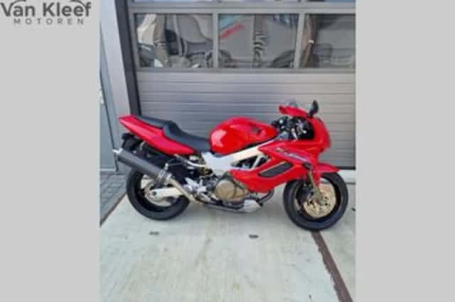 Honda VTR 1000 F Firestorm (2006) thumbnail 2