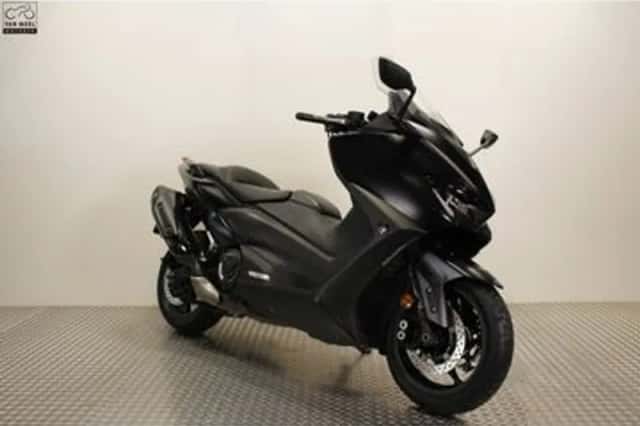 Yamaha T MAX (2020) thumbnail 2