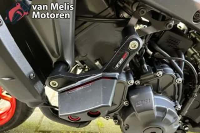 Yamaha MT-09 (2021) thumbnail 5