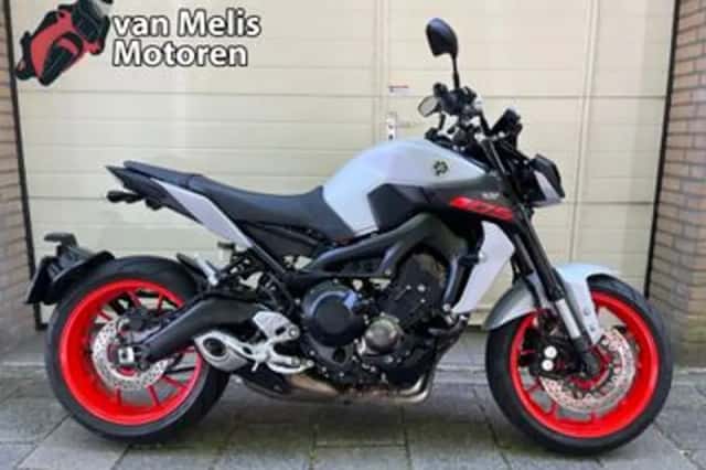 Yamaha MT-09 (2019) thumbnail 1