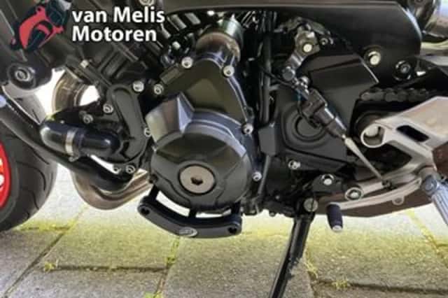 Yamaha MT-09 (2019) thumbnail 6