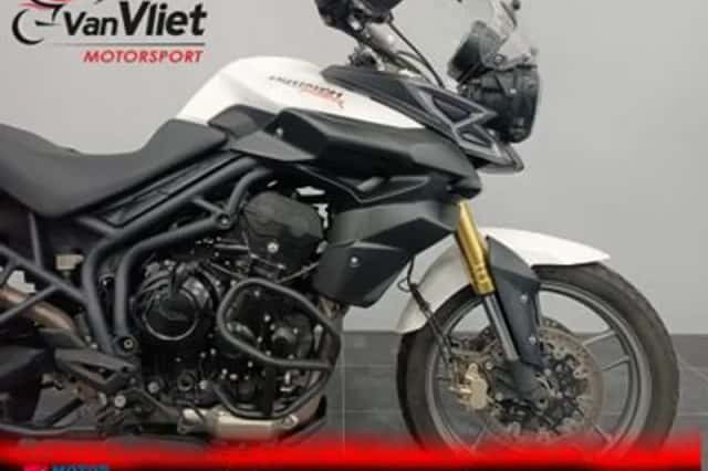 Triumph Tiger 800 (2014) thumbnail 3