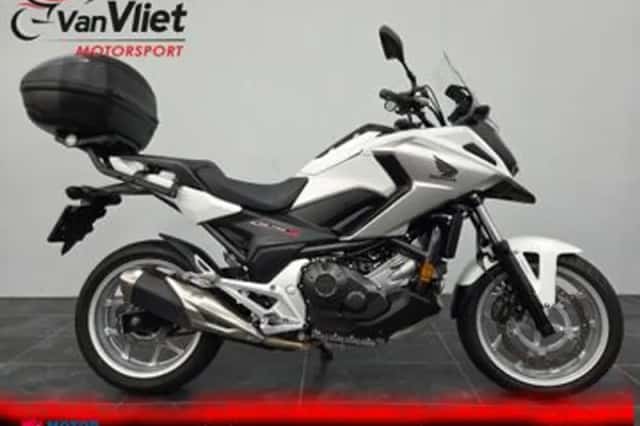Honda NC750X (2016) thumbnail 6