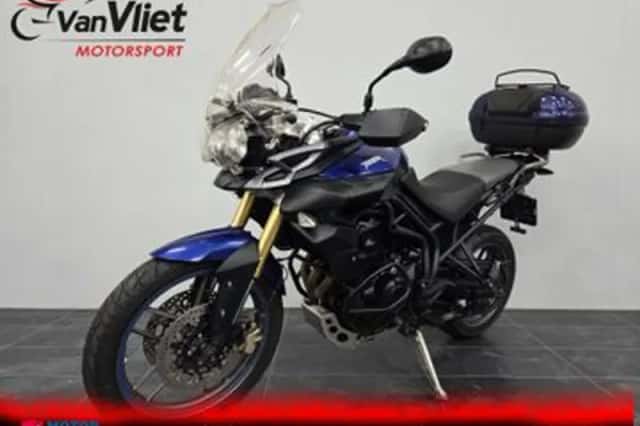 Triumph Tiger 800 (2012) thumbnail 2