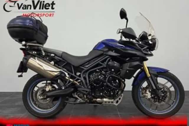 Triumph Tiger 800 (2012) thumbnail 4