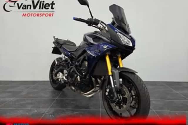 Yamaha Tracer 900 (2017) thumbnail 1