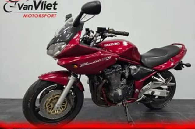 Suzuki GSF 1200 S Bandit (2001) thumbnail 2