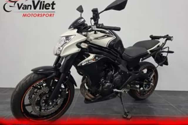 Kawasaki Er-6n (2016) thumbnail 2