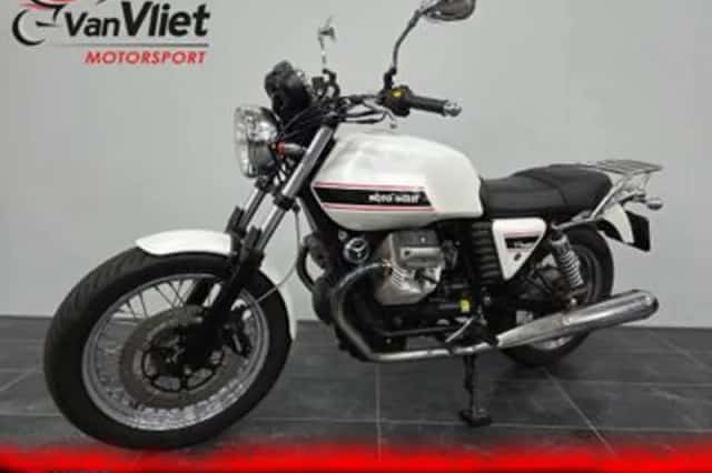 Moto Guzzi V7 (2011) thumbnail 2
