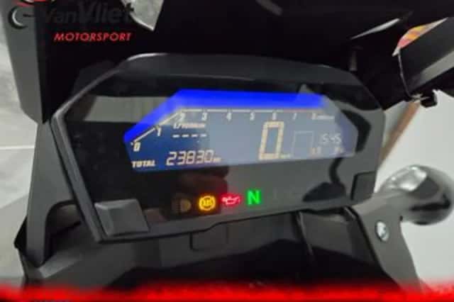 Honda NC750X (2016) thumbnail 3