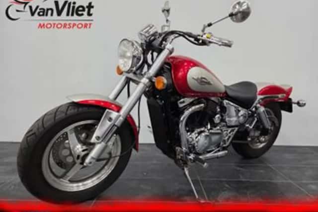 Suzuki VZ 800 Marauder (1998) thumbnail 2