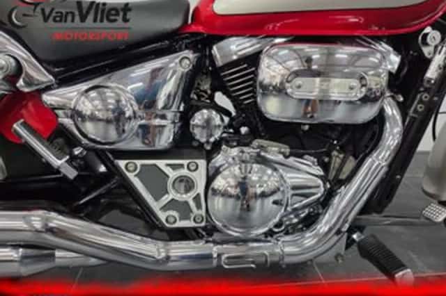Suzuki VZ 800 Marauder (1998) thumbnail 6