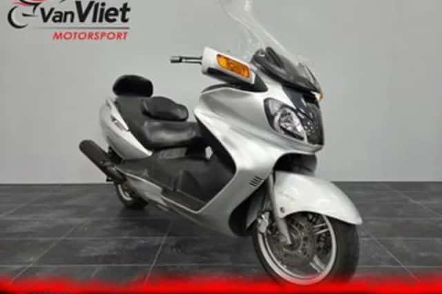Suzuki AN 650 Burgman Executive (2004) thumbnail 1