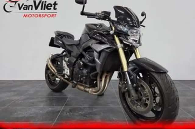 Suzuki GSR750 (2011) thumbnail 1