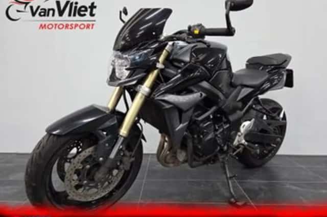 Suzuki GSR750 (2011) thumbnail 2