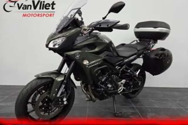 Yamaha Tracer 900 (2017) thumbnail 2