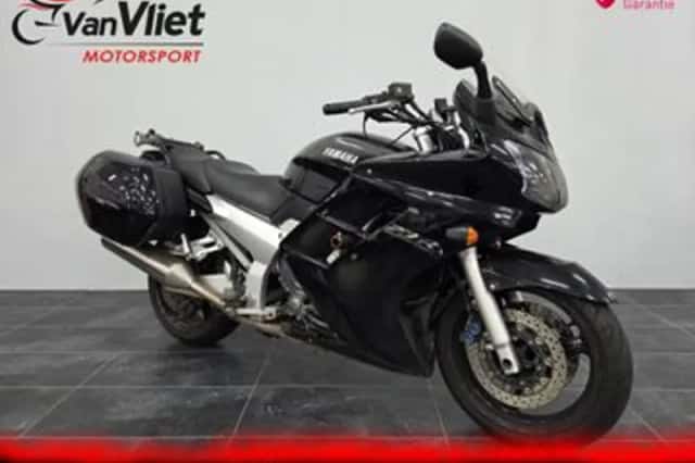 Yamaha FJR 1300 (2002) thumbnail 1