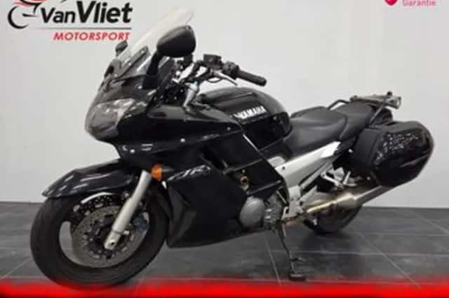 Yamaha FJR 1300 (2002) thumbnail 2