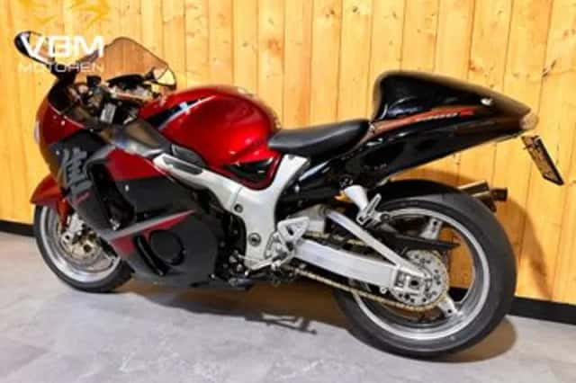 Suzuki GSX-R 1300 (2000) thumbnail 6