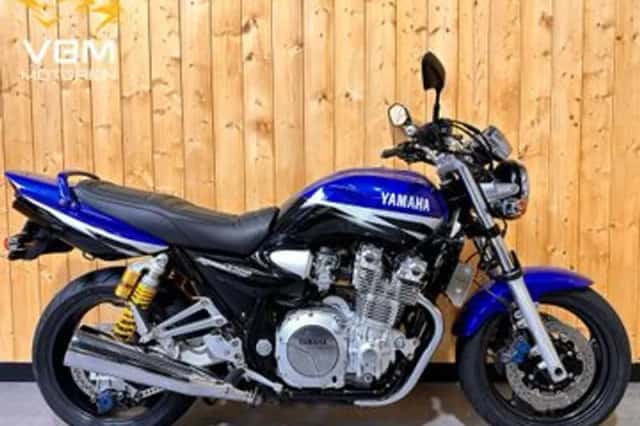 Yamaha XJR 1300 (2002) thumbnail 1