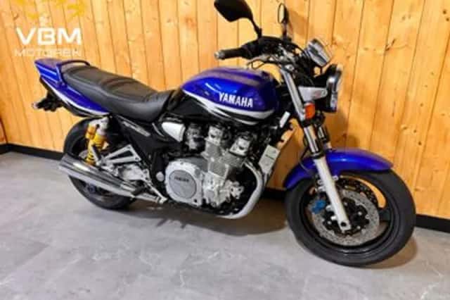 Yamaha XJR 1300 (2002) thumbnail 2