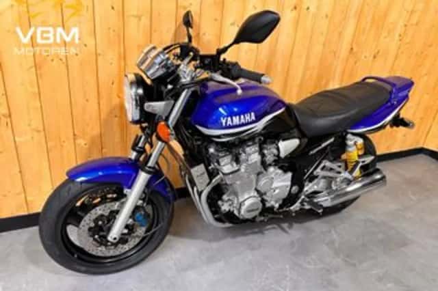 Yamaha XJR 1300 (2002) thumbnail 5
